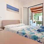 דירה Garden House